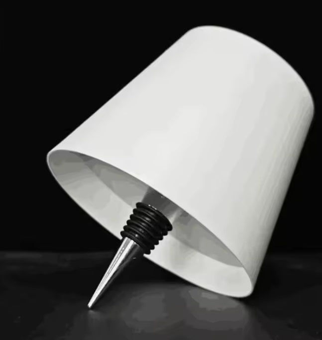 BotLamp™ Ilumina tu espacio con estilo.